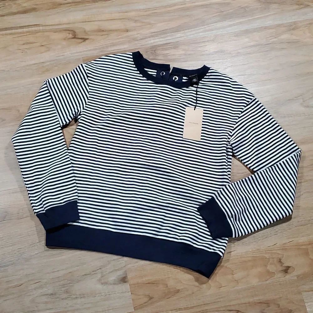 🔹️NWT Halogen Blue & White Striped Lace Up Long Sleeve Top Small - Picture 2 of 7
